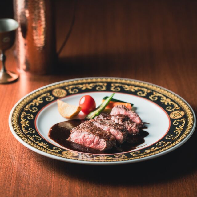 4月からのワゴンデザート付き新コースのご案内です
いずれのコースも2営業日前までのご予約制となります

プティコース￥5,940
・オードブル
・スープ
・本日の魚料理または信玄鶏のソティまたは
牛ほほ肉の赤ワイン煮（＋￥550）
・パン
・ワゴンデザート
・食後のお飲み物

フルコース￥7,700
・オードブル
・スープ
・本日の魚料理
・牛ほほ肉の赤ワイン煮
・パン
・ワゴンデザート
・食後のお飲み物

ワインビーフステーキコース￥11,000
・季節のオードブル
・スープ
・魚料理
・甲州ワインビーフのステーキ
・パン
・ワゴンデザート
・食後のお飲み物

＃甲府
＃山梨
＃ワゴンデザート
＃パティシエールのデザートワゴン
＃60周年